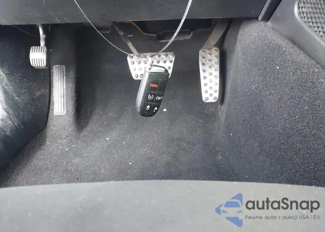 2C3CDZFJ6LH176156: 42967752