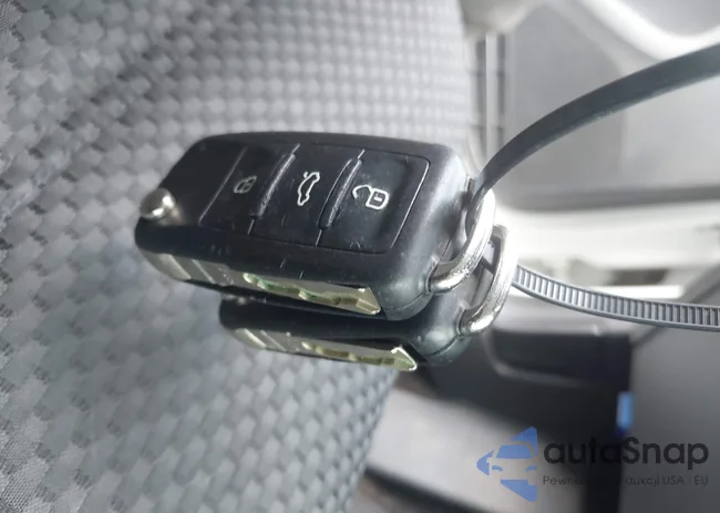 3VW2K7AJ2EM333143: 42967805