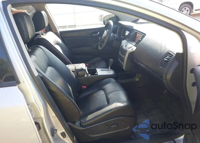 JN8AZ1MW6AW136425: 42967908