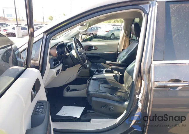 2C4RC1EG1HR542638: 42966987