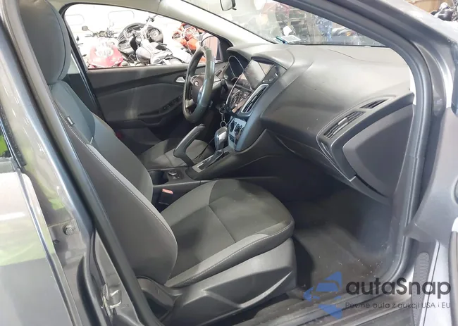 1FADP3F21DL330246: 42968438