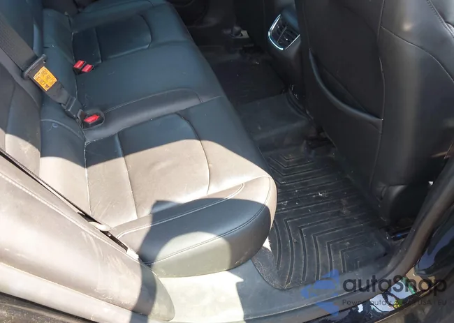 1G1ZE5ST1GF175970: 42968649