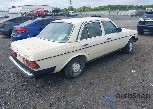 WDBAB23A4DB374392: 42968079