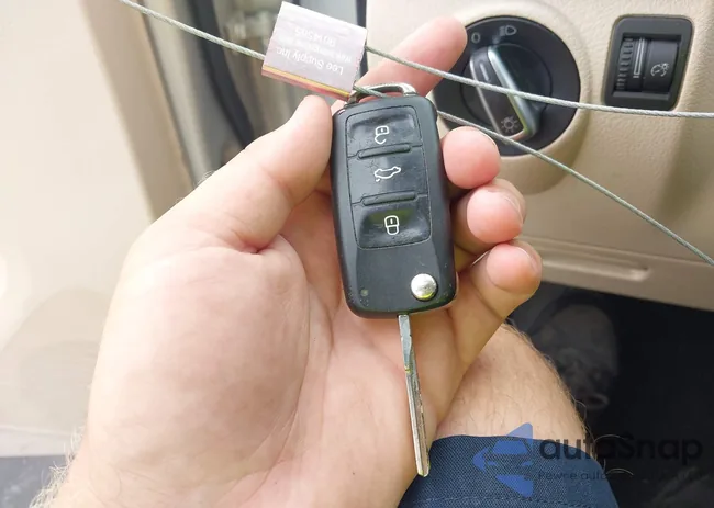 WVGAV3AXXEW560207: 42968149