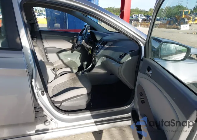 KMHCT4AE6GU161103: 42968282