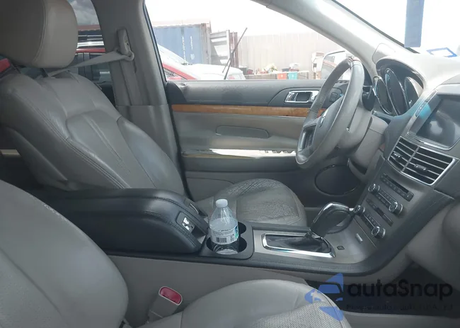 2LMHJ5AT5CBL50281: 42968319