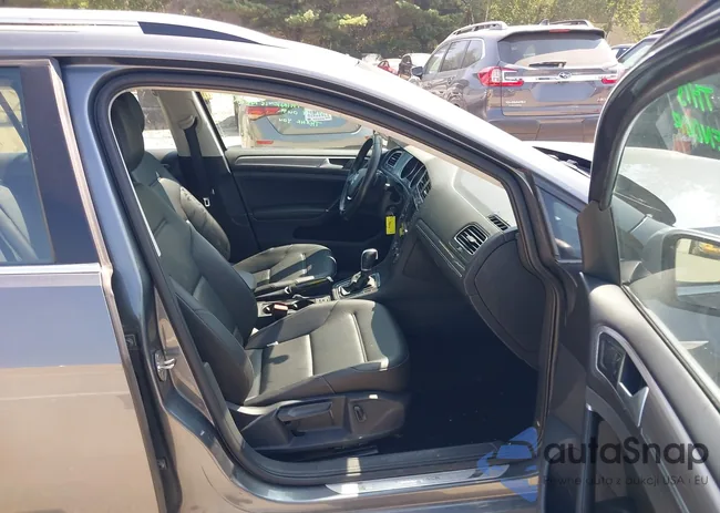 3VWH17AU8HM531897: 42969482