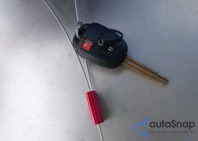 JTMZFREV8HJ105177: 42969762