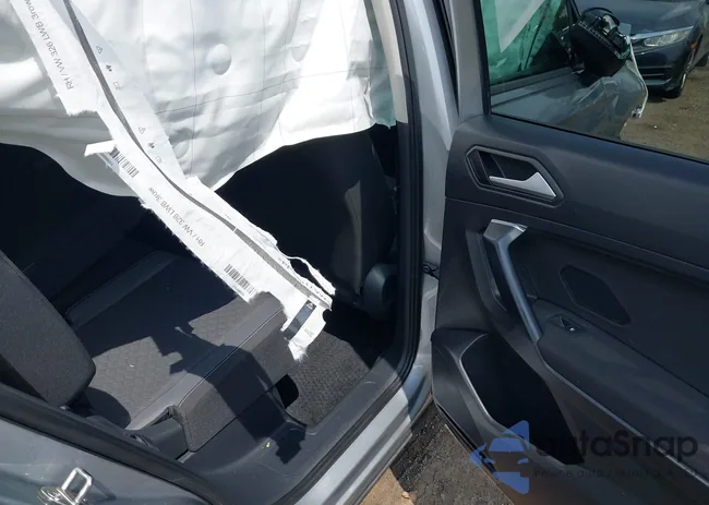 3VV1B7AX1MM035332: 42969859