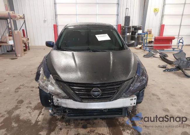 1N4AL3AP5JC120553: 42969134