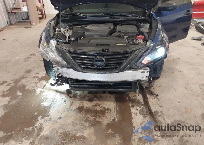 1N4AL3AP5JC120553: 42969134