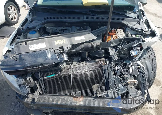 3VW637AJ2DM230771: 42969255