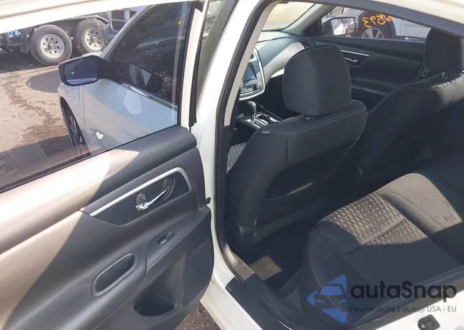 1N4AL3AP2GC268636: 42970593