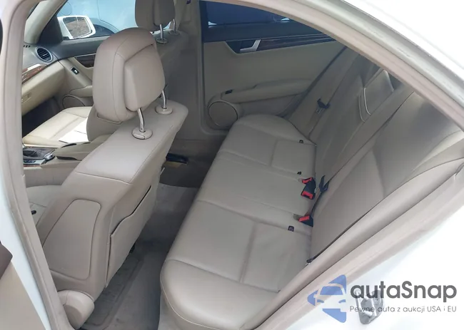 WDDGF4HB7CR202785: 42970644