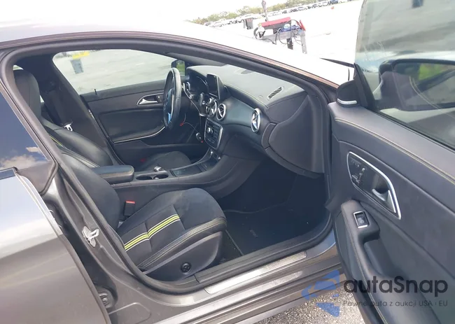 WDDSJ4EB5EN028819: 42970816