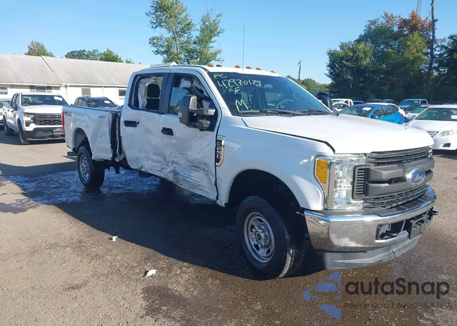 1FT7W2B65HEC16872: 42970179