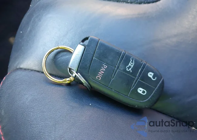 1C3CDFEB1GD701958: 42970357