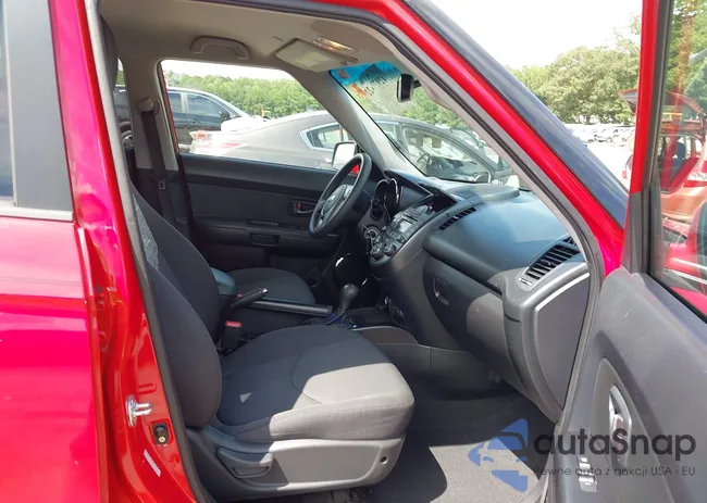 KNDJT2A27B7287242: 42971422