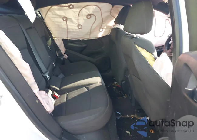 1G1BE5SM3J7122974: 42971803