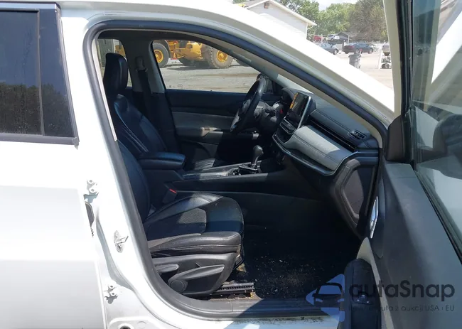 3C4NJDBB0NT152878: 42972618