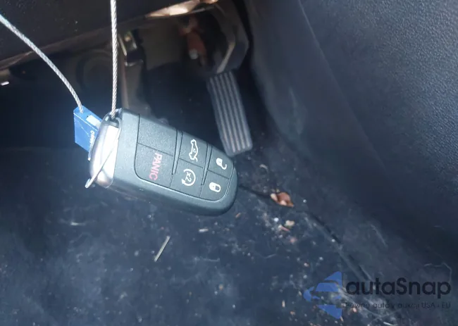 1C4PJLLB7KD154839: 42972740