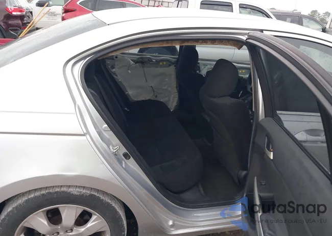 1HGCP26798A041999: 42972845