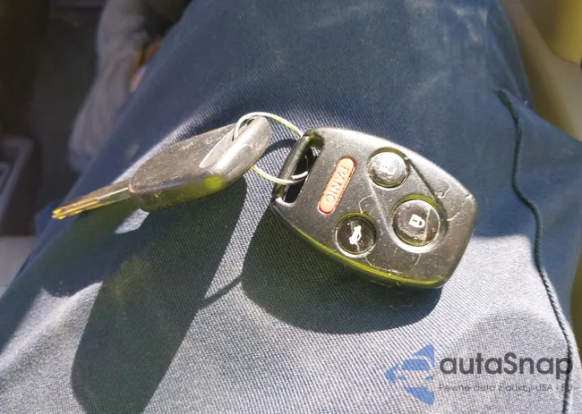 1HGCP2F81AA091858: 42972853