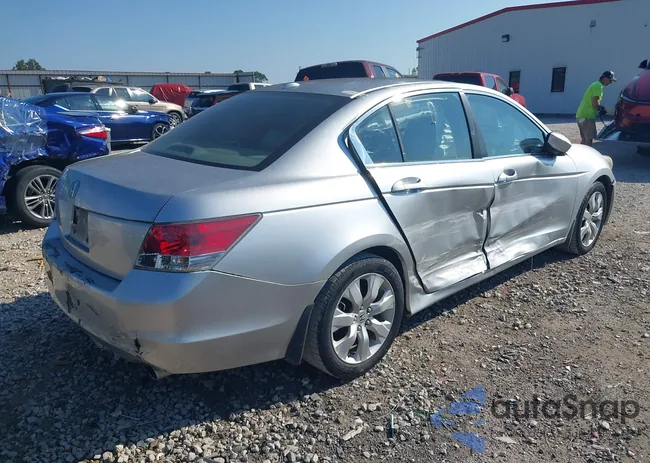 1HGCP2F81AA091858: 42972853