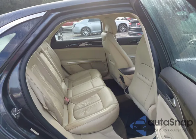 3LN6L2G90DR818198: 42972928