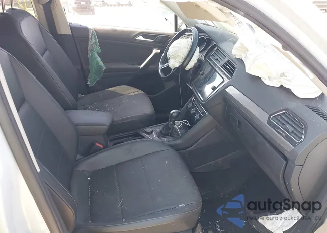 3VV2B7AX0JM113387: 42972074