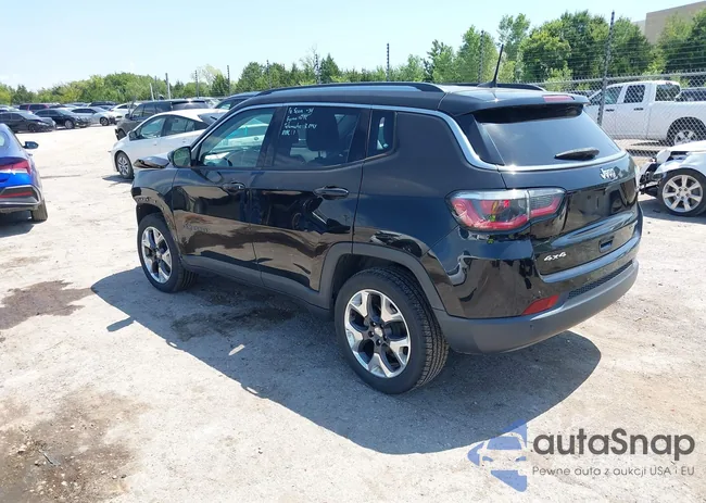 3C4NJDCB3JT332705: 42972229