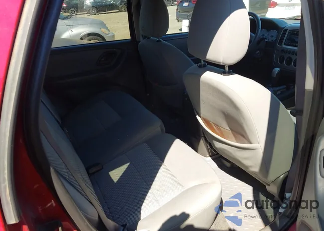 1FMYU96H16KB36736: 42972317