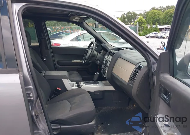 4M2CU91178KJ14388: 42973382