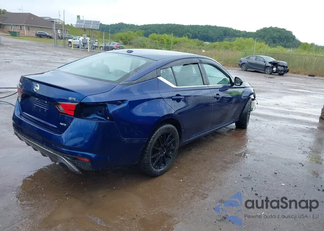 1N4BL4CW9LC123067: 42973409