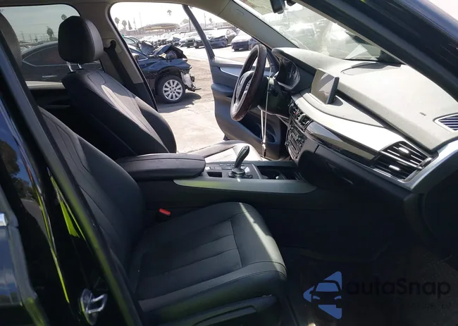 5UXKR0C54G0P32730: 42973553