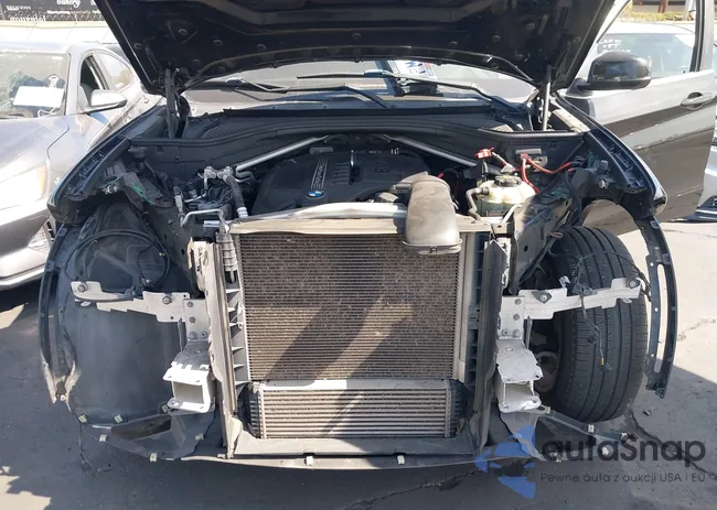 5UXKR0C54G0P32730: 42973553