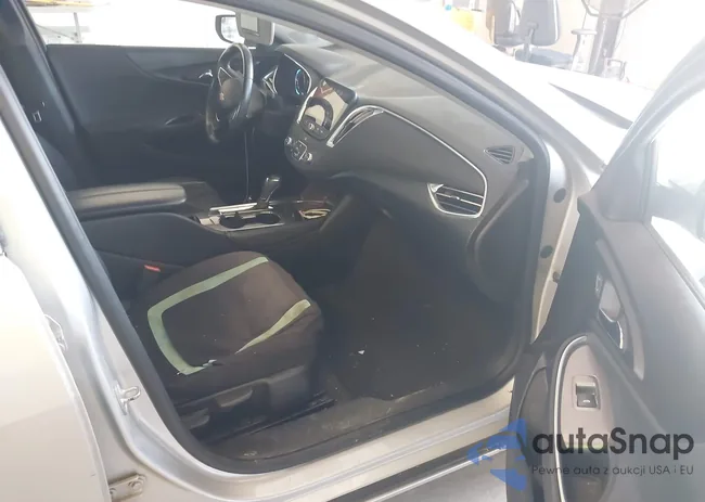 1G1ZD5ST5JF212576: 42973597