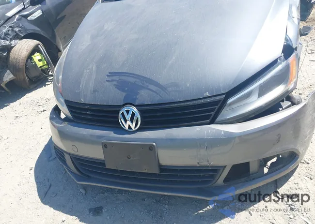 3VW2K7AJ4BM093797: 42973740