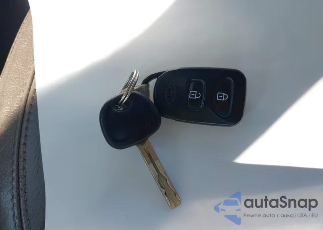 KM8JUCACXCU545263: 42973781