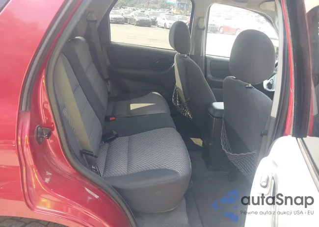 1FMYU03193KD92461: 42973878