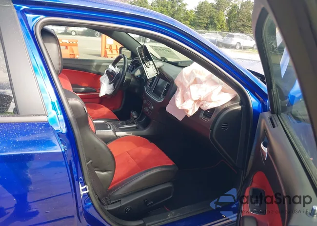 2C3CDXGJ9LH211811: 42973916