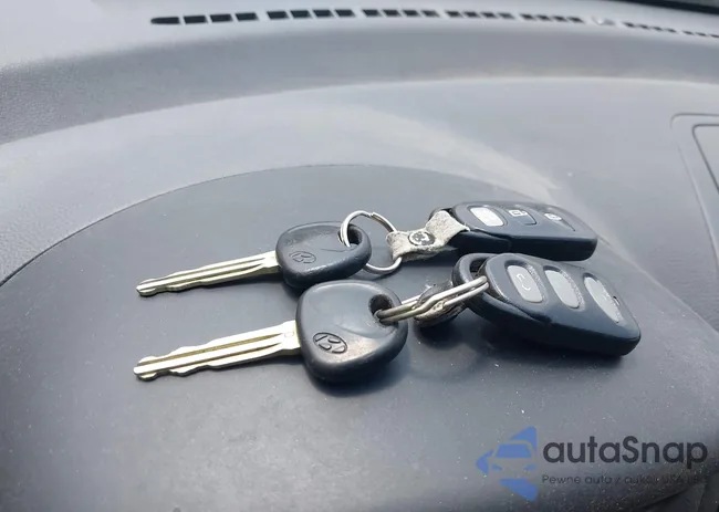 KMHDU4AD0AU205953: 42973004