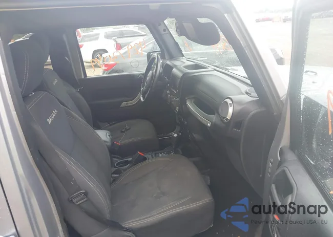 1C4HJWEG4JL894030: 42973049