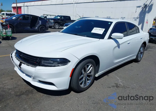 2C3CDXHG7FH880828: 42973079