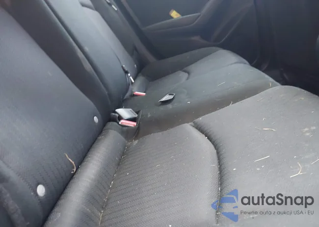 3MZBM1U71FM218364: 42973088