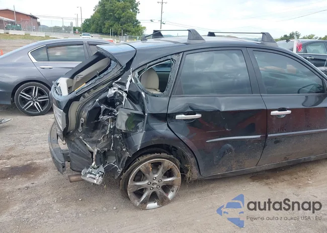 JF1GH6D60BH817231: 42974403