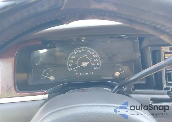 1LNHM81W23Y669879: 42974080