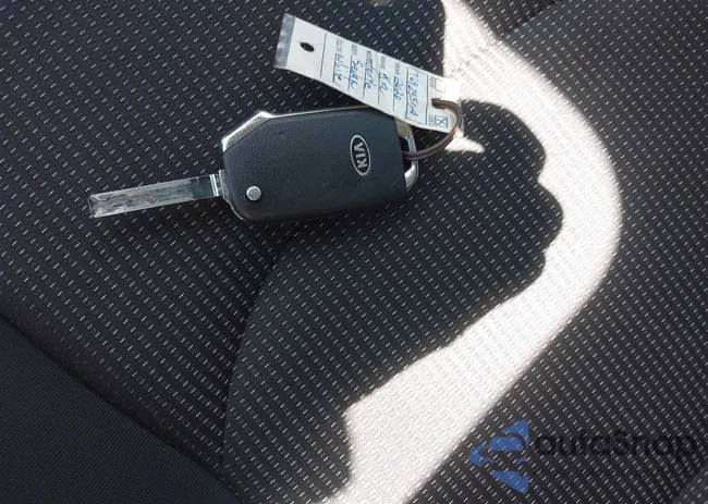 3KPF24AD1LE171865: 42974348