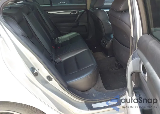 19UUA8F2XAA013518: 42975542