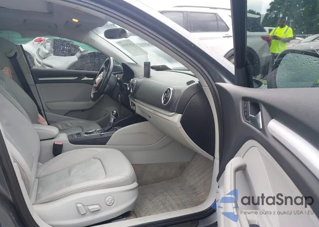 WAUACGFF6F1135953: 42975559